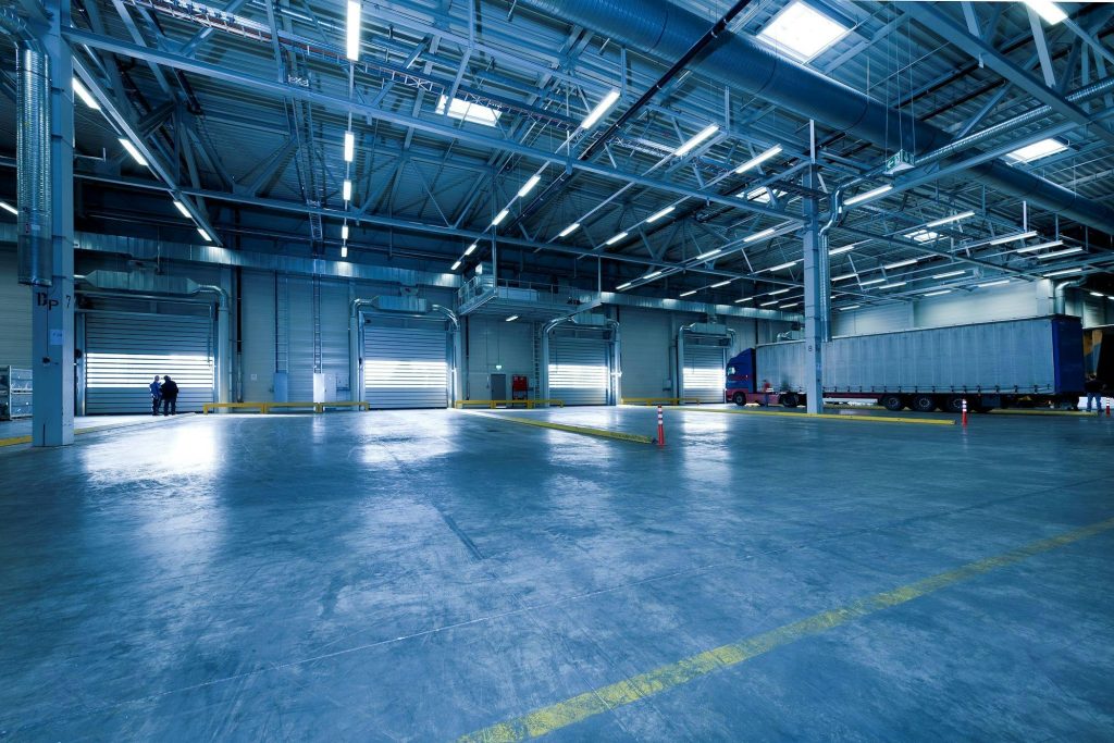 5 Essential Tips for Businesses Operating a Warehouse